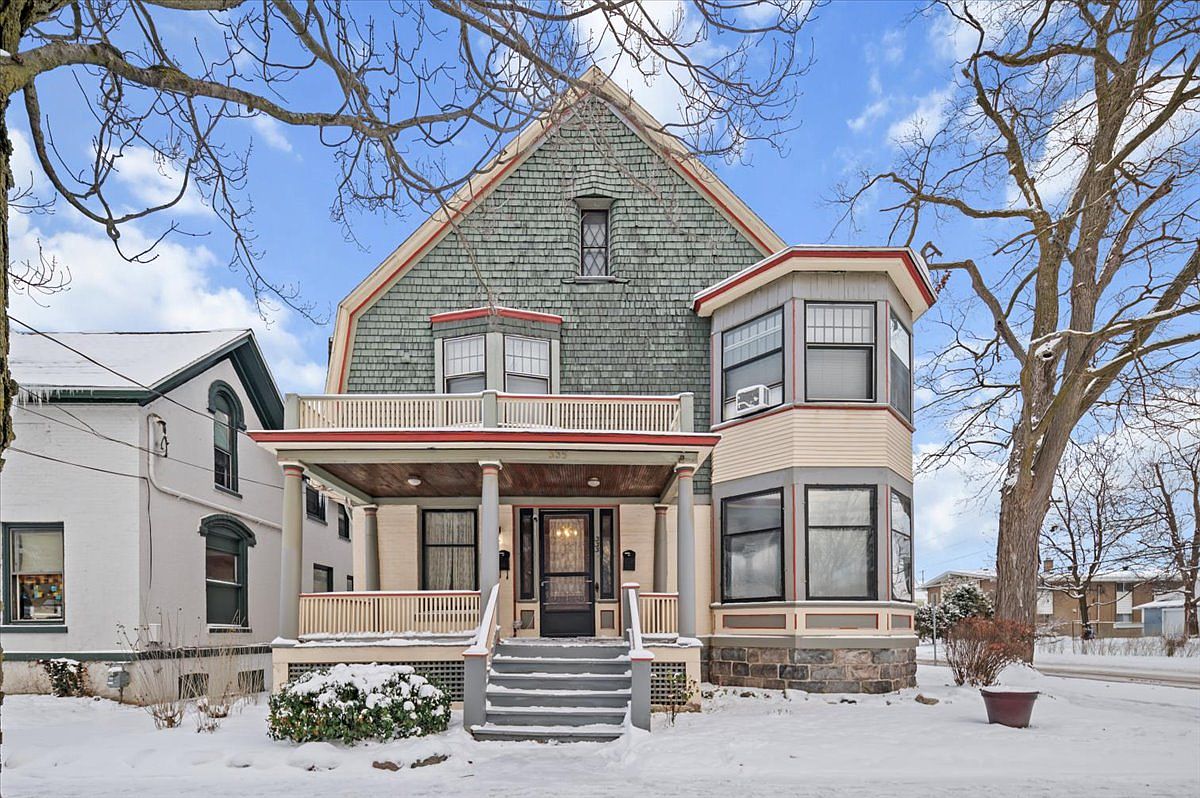335 Crescent St NE #1, Grand Rapids, MI 49503 | Zillow