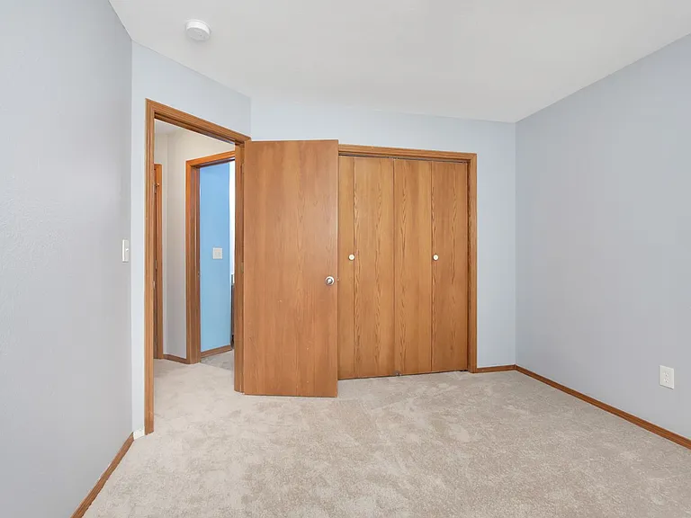 1126 Country Club Ln — Photo 24