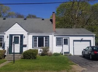 6 Rolfe Ave, Swansea, MA 02777