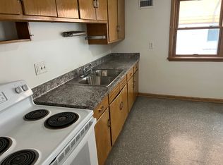 2848 S 45th St #2848, Milwaukee, WI 53219