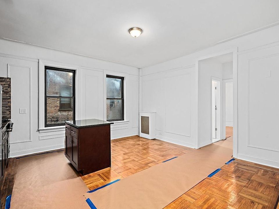 2nd image of 12 Seaman Ave APT 4L