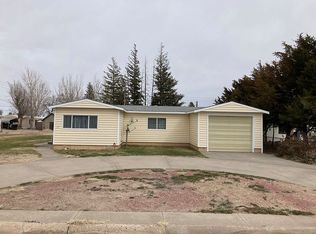 317 Nebraska Ave, Stratton, CO 80836