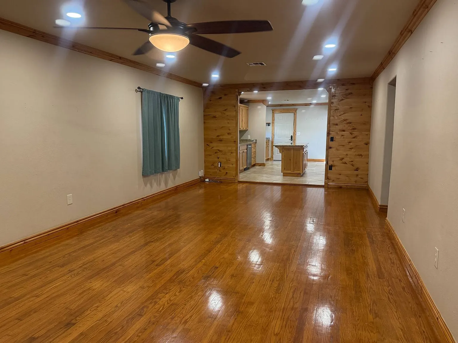 3 bed, 2.0 bath, 1538 sqft, $1,495 — Photo 4