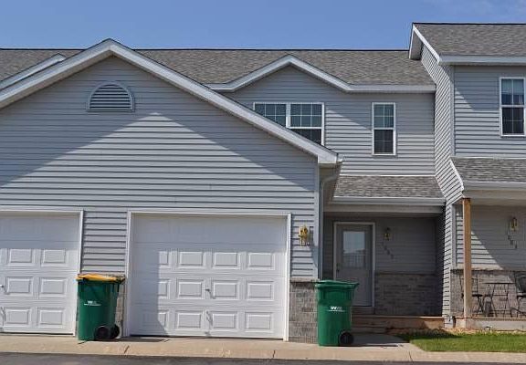 2nd image of 608 S Aspen Ct