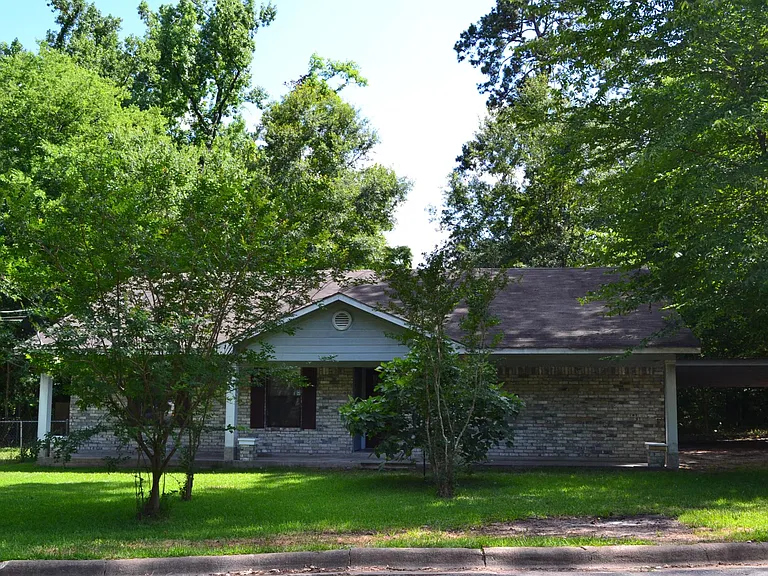 511 White Oak Dr — Photo 12