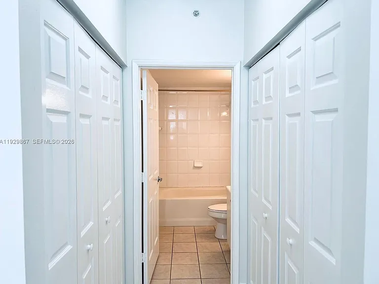 8000 N Nob Hill Rd #204 — Photo 13