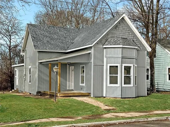 206 N 16th St, Lexington, MO 64067