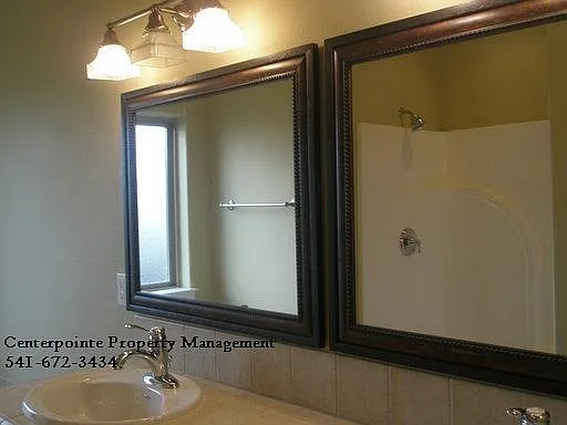 786 S Savoy Ct — Photo 7