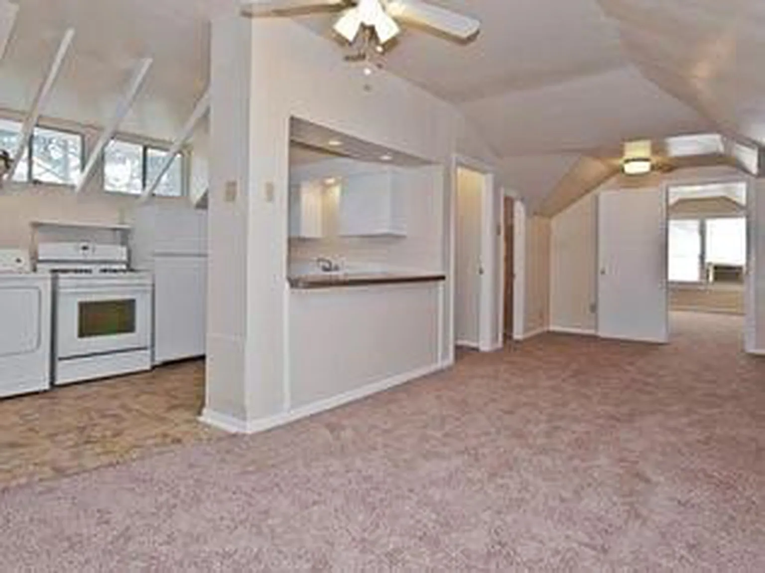5901 Reiger Ave — Photo 3