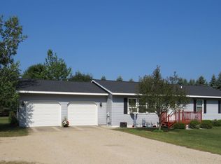 5376 S 45 1/2 Rd, Cadillac, MI 49601