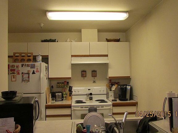 2nd image of 10337 Midvale Ave N #102