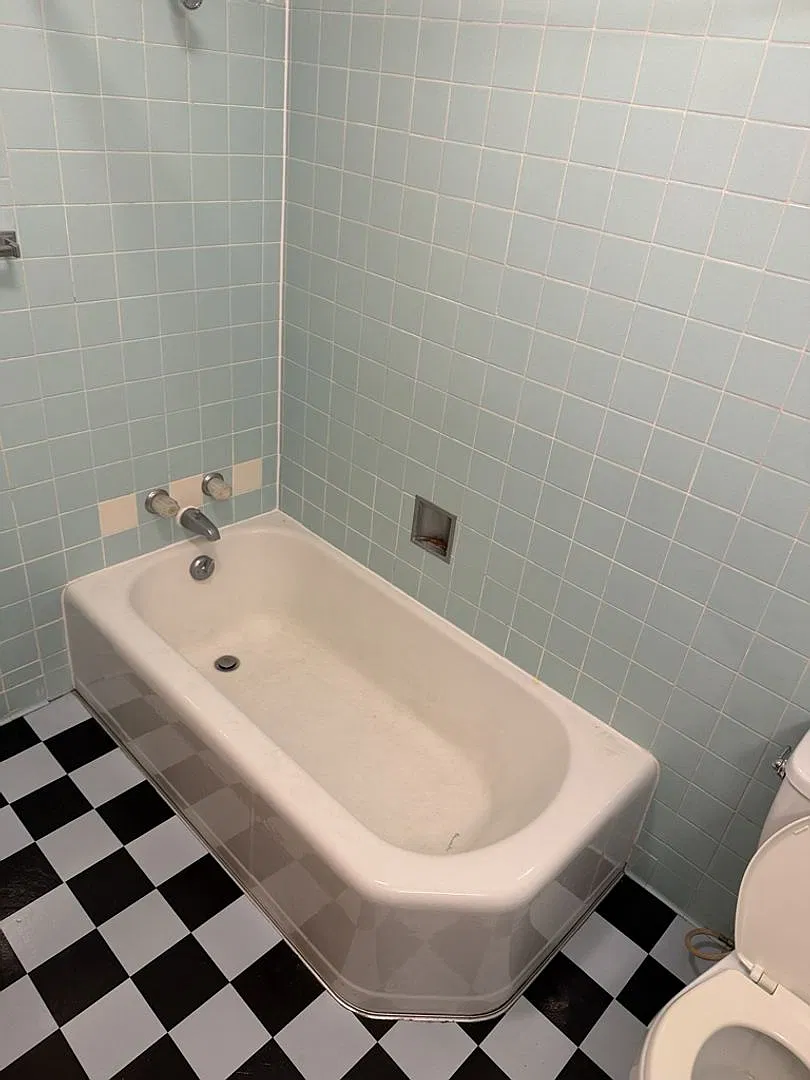 736 1/2 Massachusetts St — Photo 3