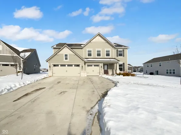 4938 S Canton Cir, New Palestine, IN 46163