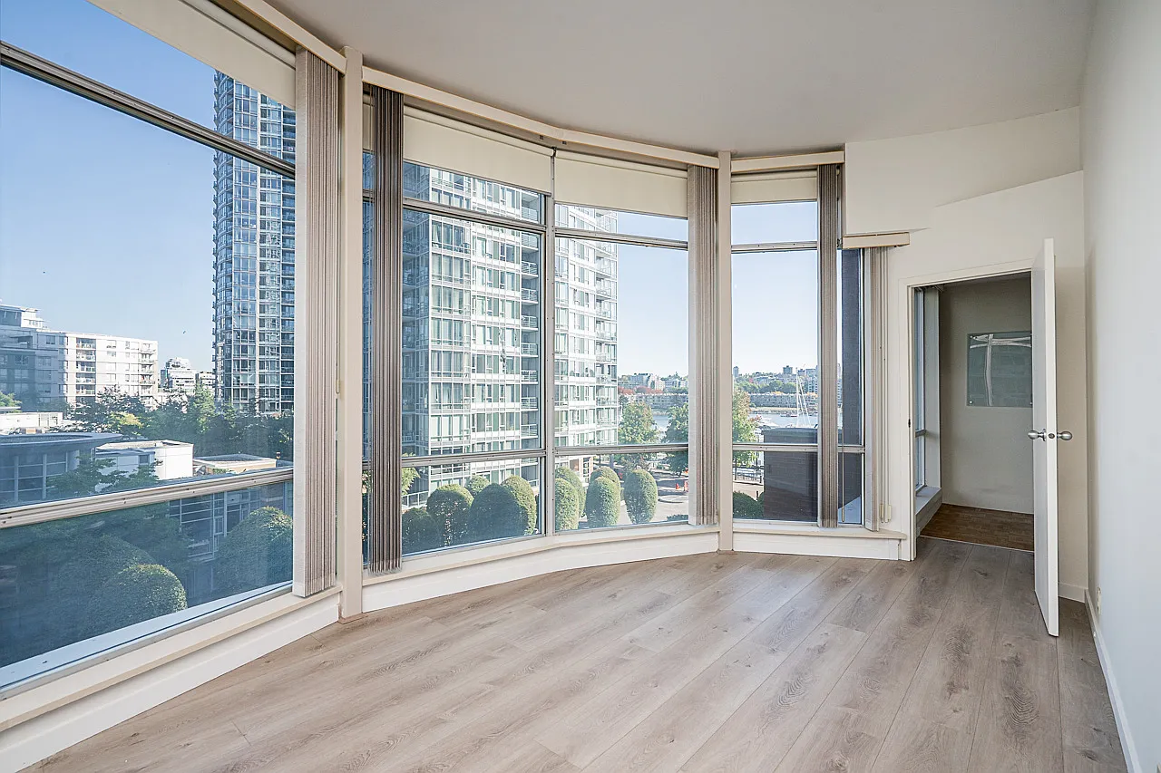 2 bed, 1605 sqft, $7,000 — Photo 4