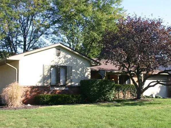 1000 Kenchester Dr, Columbus, OH 43220