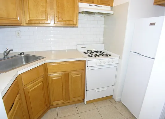 Rented by Townsley & Gay, LLC | media 28