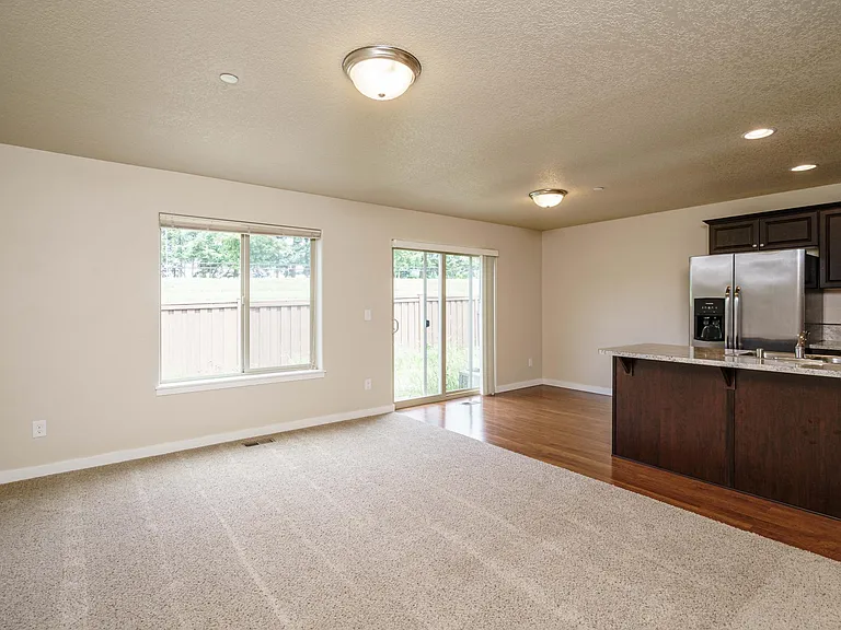 844 NE 109th Ct — Photo 8