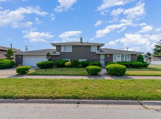 615 Hoxie Ave, Calumet City, IL