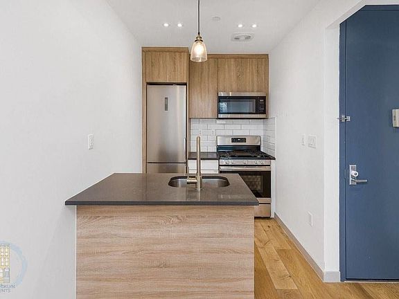 2nd image of 358 Weirfield St #2F2