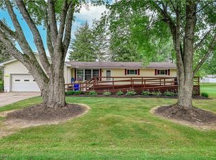 6367 Woodbine Rd, Ravenna, OH 44266