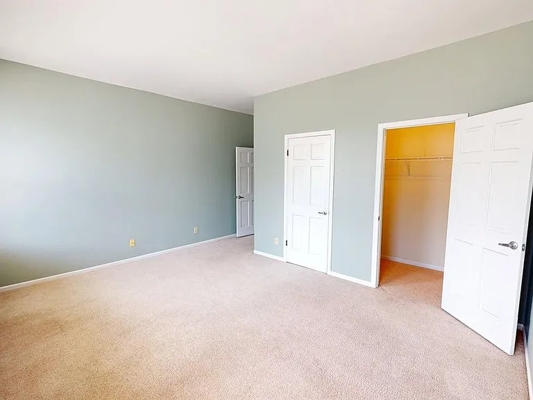 3861 McRee Ave — Photo 15