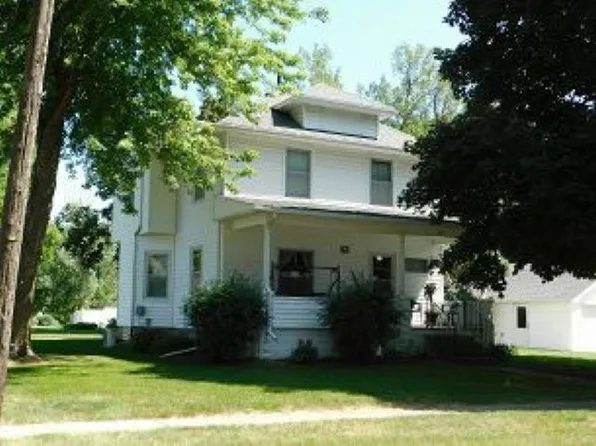 201 Avenue D E, Lake Park, IA 51347