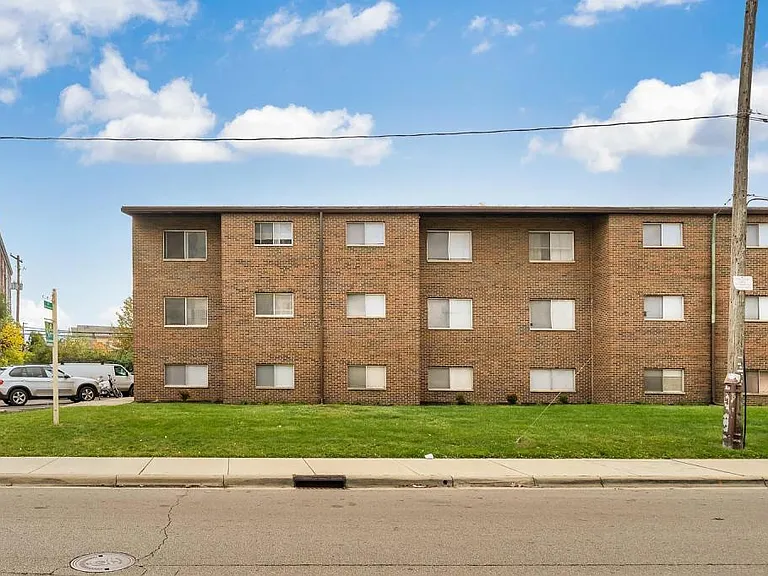 515 Riverview Dr #204 — Photo 21