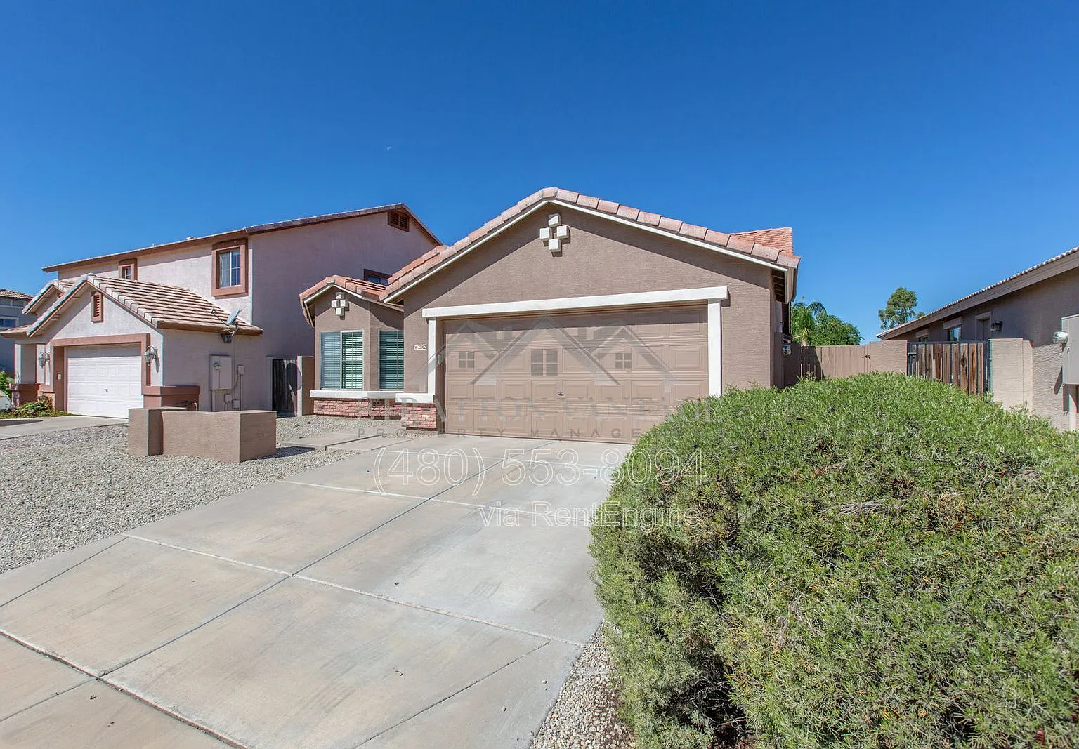 4 bed, 2.0 bath, 1681 sqft, $2,200 — Photo 2