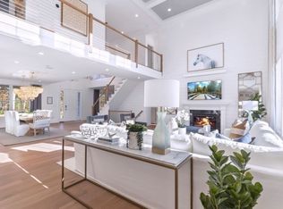 2 Shoreline Dr #8, Hudson, MA 01749