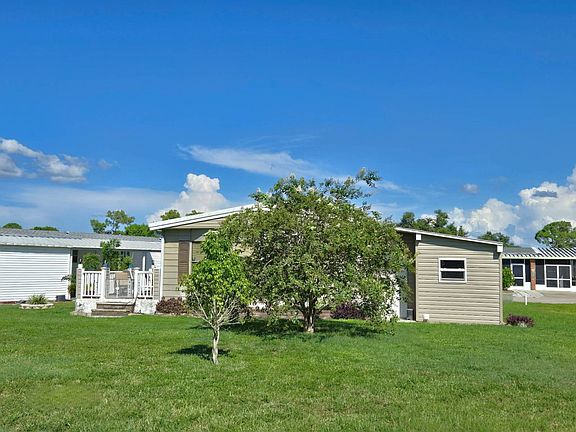 3rd image of 19244 Meadowbrook Ct #43L