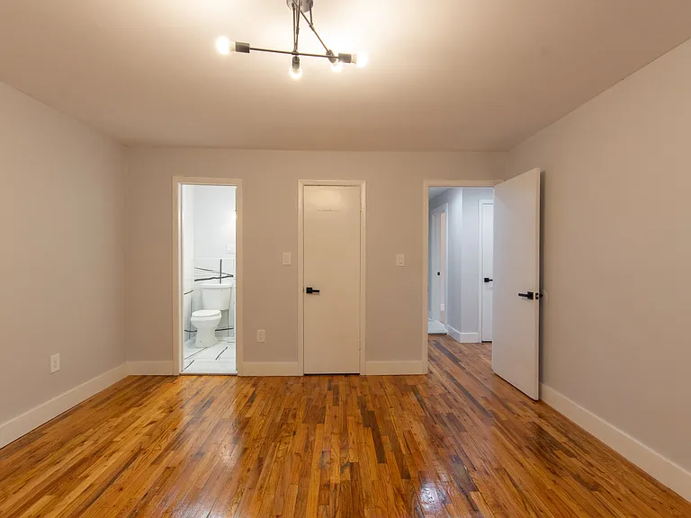 River Edge Apartments — Photo 89