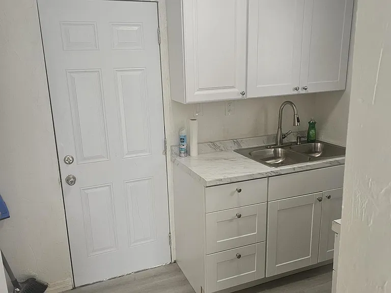 505 NW 16th Ave — Photo 6