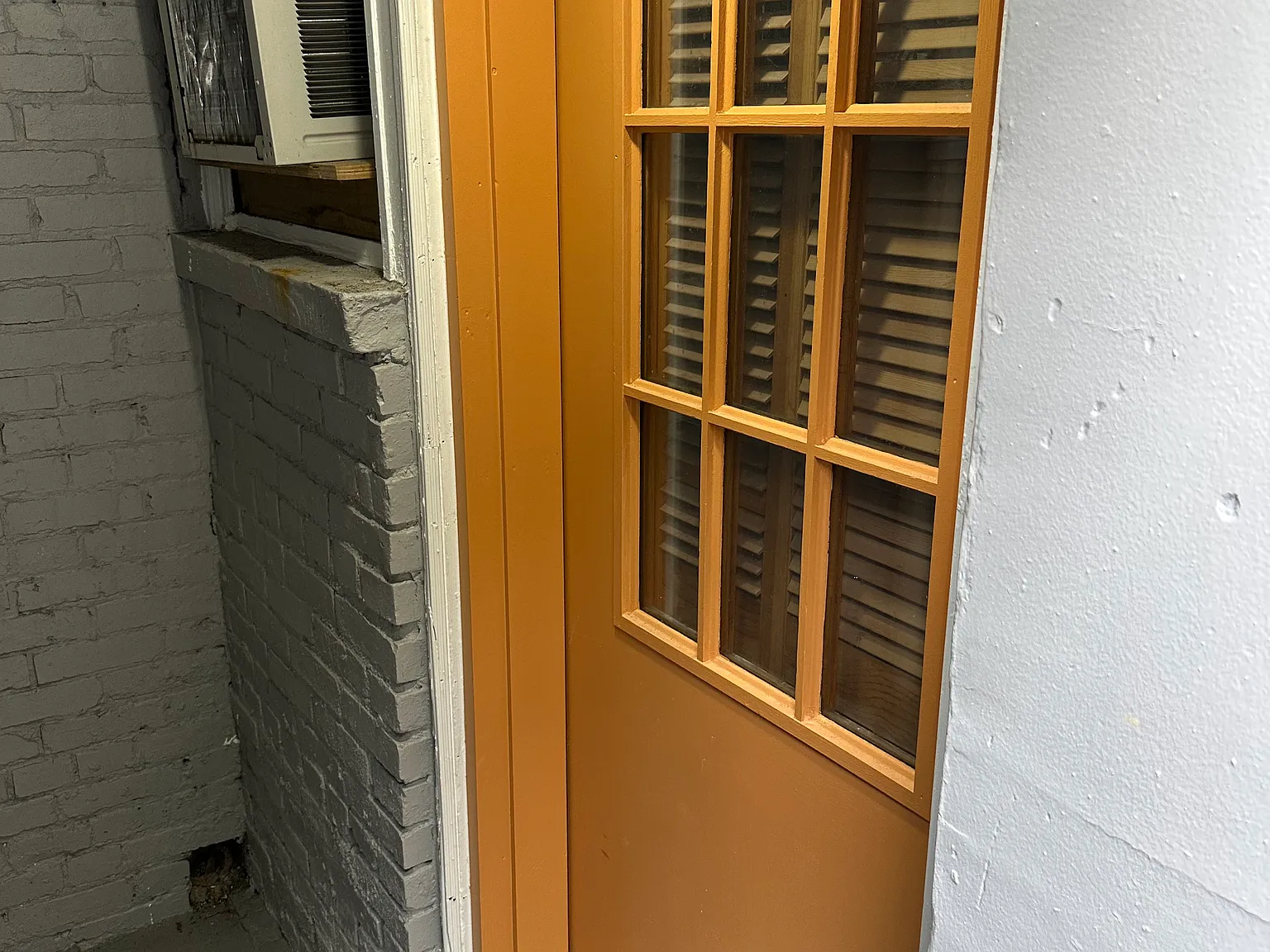 Studio, 600 sqft, $2,000 — Photo 2