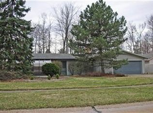 17413 Ridge Creek Rd, Strongsville, OH 44136