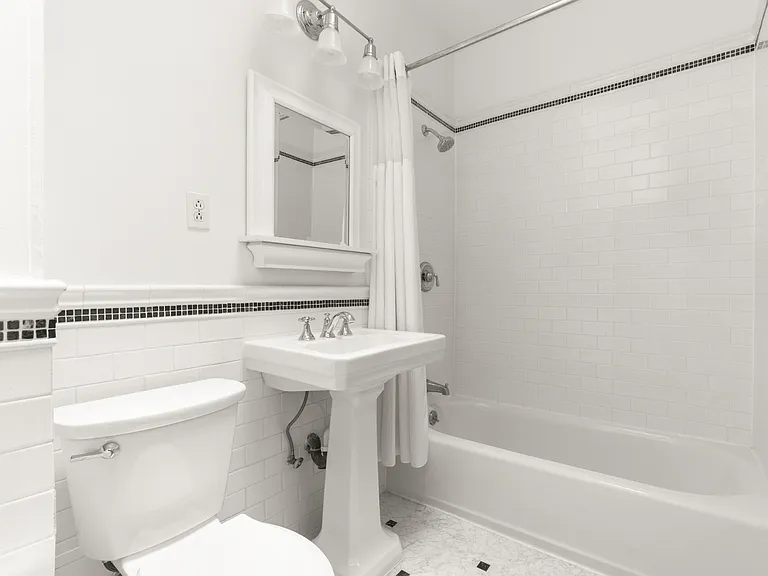 60 Hicks St — Photo 15