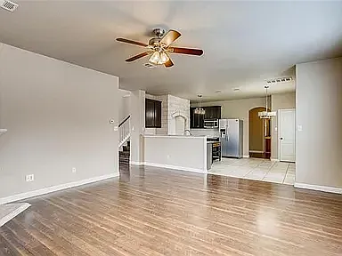 697 Shadow Creek Blvd — Photo 5