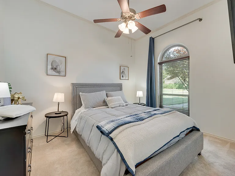 4027 Red Maple Dr — Photo 25