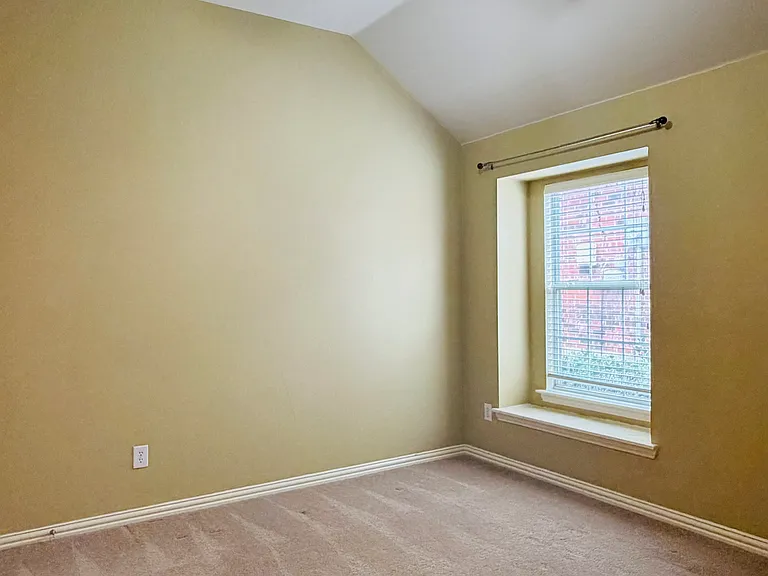 6517 Briar Lake Trl — Photo 16