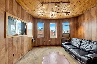 6 Charlotte Street  image 1 of 19
