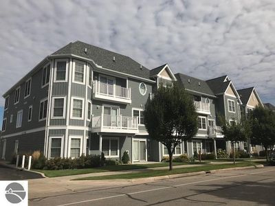 715 E State St Suite 19, Traverse City, MI, 49686