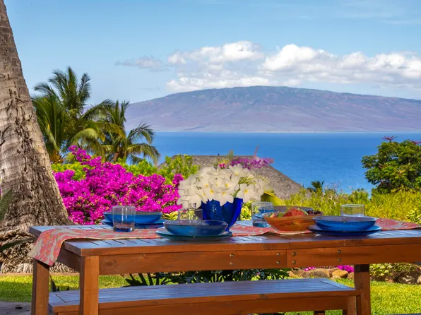 23 W Huapala Pl, Lahaina, HI 96761