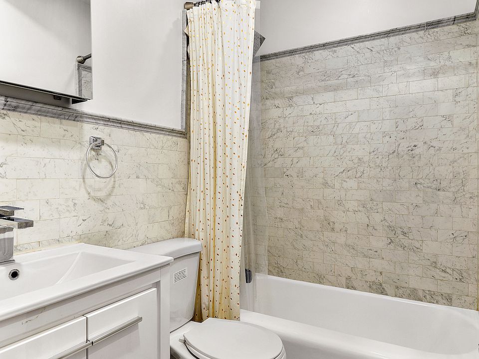 1st image of 133 E 35th St APT 4
