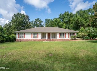 888 Manoo St, Diamondhead, MS 39525