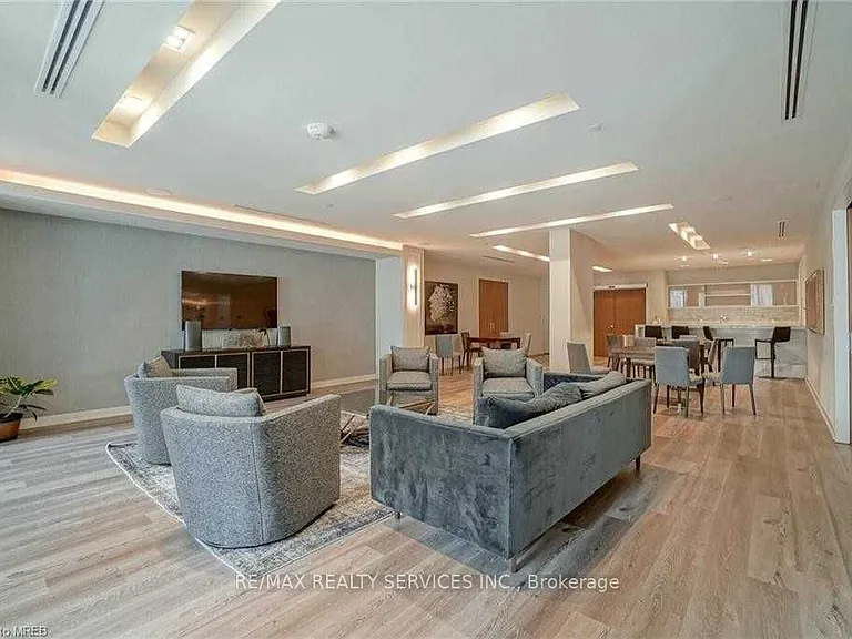 4085 Parkside Village Dr #1005 — Photo 32