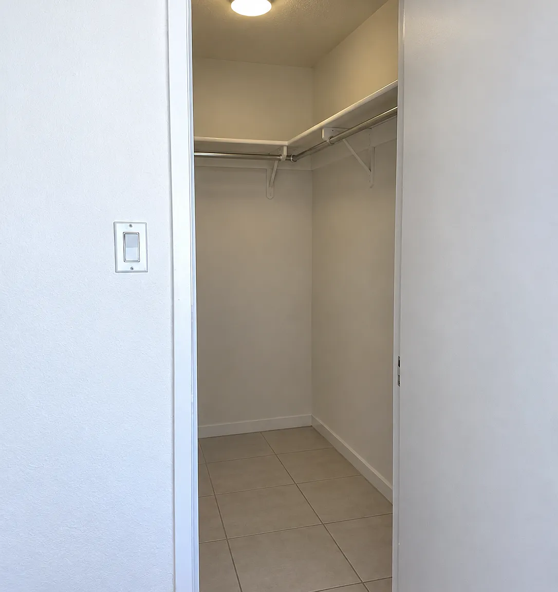 1 bed, 756 sqft, $3,995 — Photo 4