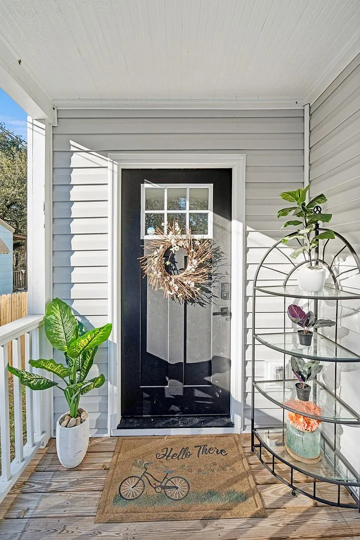 Charming 3BR House in Charleston — Photo 3