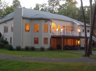 3 Dayton Ln, Amherst, MA 01002