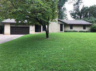 1907 Almand Dr, Bentonville, AR 72712