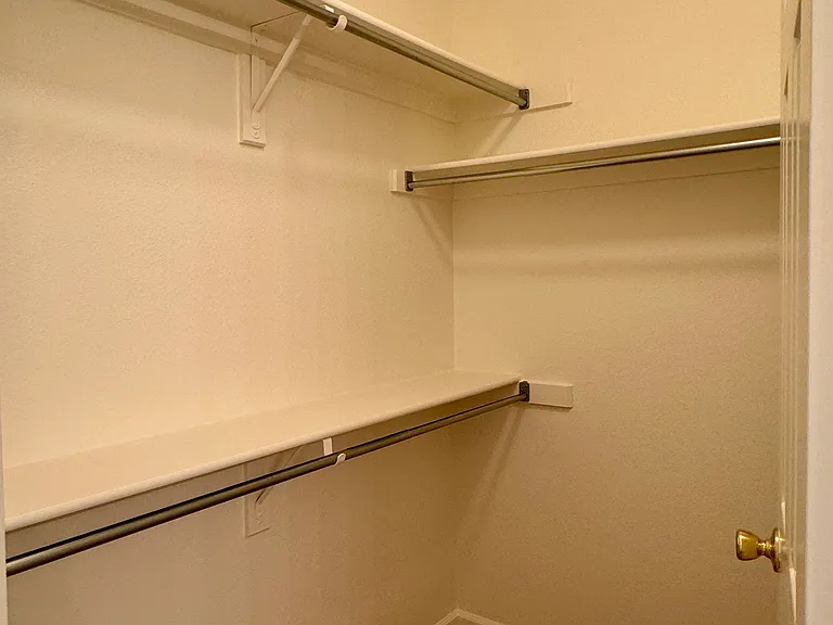 4545 Wheaton Dr #B200 — Photo 7