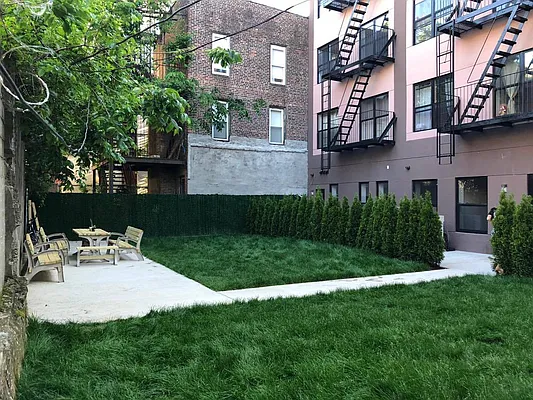 Rented by Aron Fried, LREB | media 17